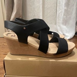 Dr. Scholl's Black Wedges -- Size 10